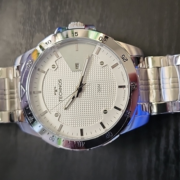 NWOT Technos Men's Watch - Picture 1 of 9